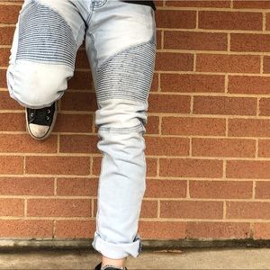 Bullhead Light Wash Skinny Moto Biker Jeans